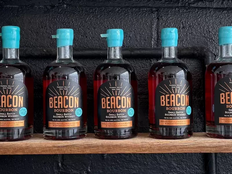  Dennings Point Distillery’s award-winning Beacon Bourbon. 