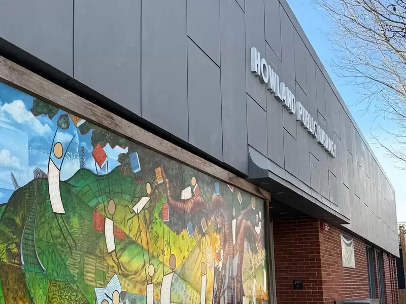  The Howland Public Library, open seven days a week. 