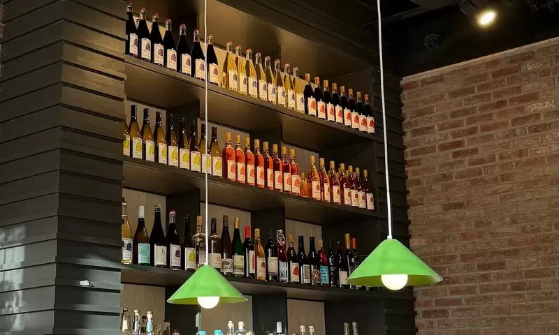  Paul Brady Wine, 344 Main Street 