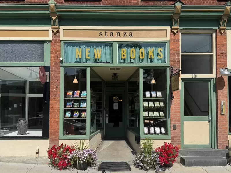  Stanza Books, 508 Main Street, Beacon, New York. 